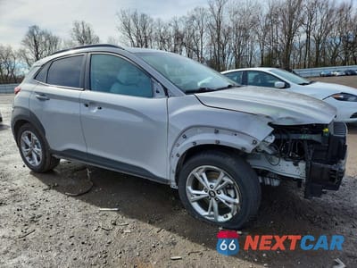 Czwarte zdjęcie samochodu z boku: 2022 HYUNDAI KONA SEL VIN:KM8K6CAB3NU870801 - miniatura