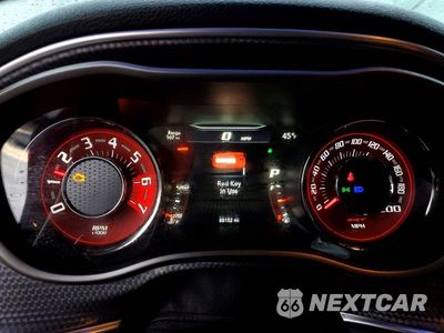 Zdjęcie 9 z 13 samochodu: 2016 DODGE CHALLENGER SRT HELLCAT VIN:2C3CDZC98GH124625 - miniatura