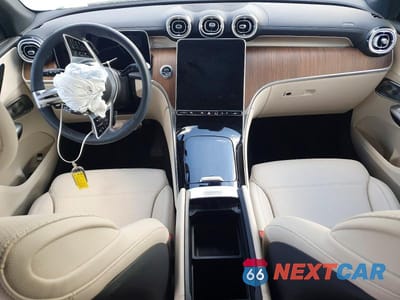 Zdjęcie 8 z 12 samochodu: 2023 MERCEDES-BENZ GLC 300 4MATIC VIN:W1NKM4HBXPU015384 - miniatura