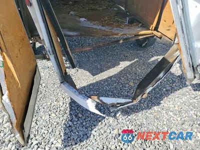 Zdjęcie 9 z 10 samochodu: 2006 PACE AMERICAN JT610SA ENCLOSED CARGO TRAILER VIN:4P2FB10146U074769 - miniatura