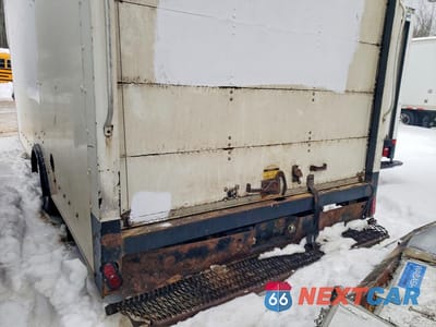 Zdjęcie 6 z 13 samochodu: 2018 CHEV EXPRESS G4500 VIN:1HA6GVCG0JN007879 - miniatura