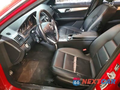Zdjęcie 7 z 12 samochodu: 2009 MERCEDES-BENZ C 300 4MATIC VIN:WDDGF81X19R050511 - miniatura