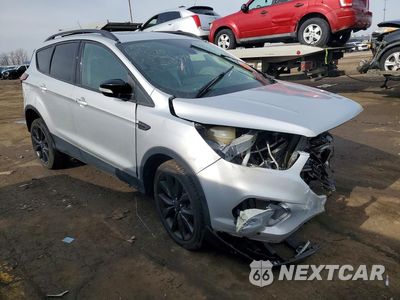 Czwarte zdjęcie samochodu z boku: 2019 FORD ESCAPE TITANIUM VIN:1FMCU9J93KUB89222 - miniatura