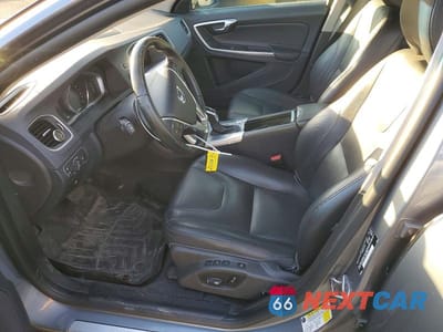 Zdjęcie 7 z 12 samochodu: 2017 VOLVO S60 PREMIER VIN:LYV402HKXHB133575 - miniatura