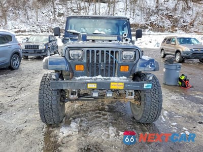 Piąte zdjęcie samochodu w środku: 1987 JEEP WRANGLER VIN:2BCHV81J6HB519642 - miniatura