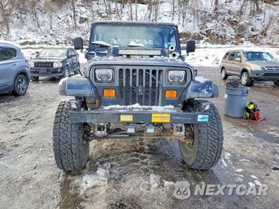 Piąte zdjęcie samochodu w środku: 1987 JEEP WRANGLER VIN:2BCHV81J6HB519642 - miniatura