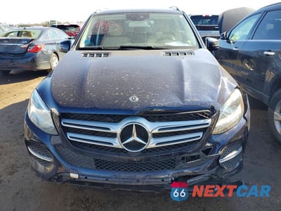 Piąte zdjęcie samochodu w środku: 2017 MERCEDES-BENZ GLE 350 4MATIC VIN:4JGDA5HB8HA955888 - miniatura