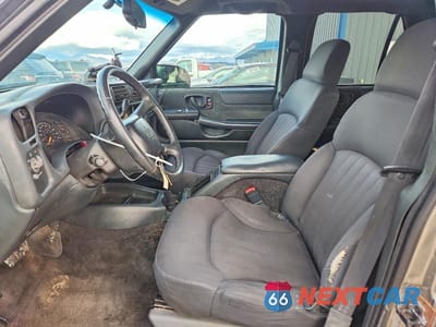 Zdjęcie 7 z 12 samochodu: 2003 CHEVROLET BLAZER VIN:1GNDT13XX3K146283 - miniatura