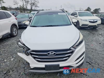 Piąte zdjęcie samochodu w środku: 2017 HYUNDAI TUCSON LIMITED VIN:KM8J3CA24HU567602 - miniatura