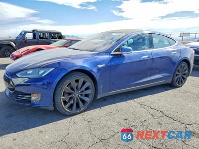 2016 TESLA MODEL S 5YJSA1E17GF131726 - główne zdjęcie licytacji z USA - miniatura