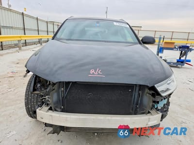 Piąte zdjęcie samochodu w środku: 2016 AUDI Q3 PREMIUM PLUS VIN:WA1BFCFS6GR012591 - miniatura