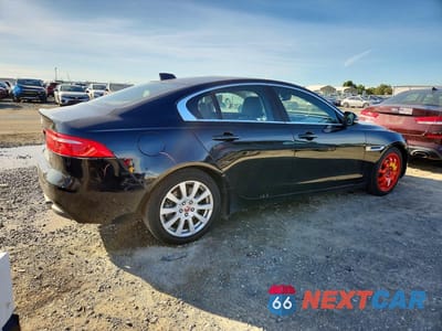 Trzecie zdjęcie samochodu z tyłu: 2019 JAGUAR XE VIN:SAJAR4FX1KCP49852 - miniatura