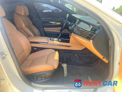 Piąte zdjęcie samochodu w środku: 2010 BMW 750 LI VIN:WBAKB8C58ACY64395 - miniatura