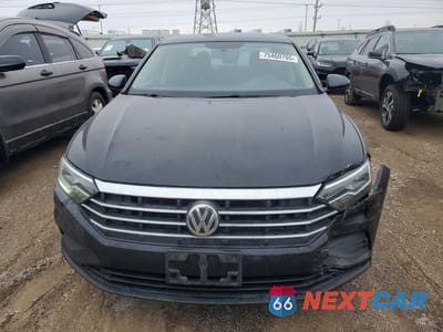 Piąte zdjęcie samochodu w środku: 2019 VOLKSWAGEN JETTA S VIN:3VWC57BU0KM085863 - miniatura