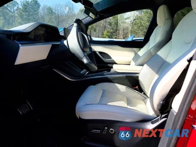 Zdjęcie 7 z 12 samochodu: 2023 TESLA MODEL X VIN:7SAXCBE65PF374567 - miniatura