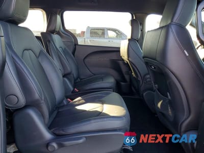 Zdjęcie 11 z 14 samochodu: 2025 CHRYSLER PACIFICA HYBRID SELECT VIN:2C4RC1S79SR538283 - miniatura