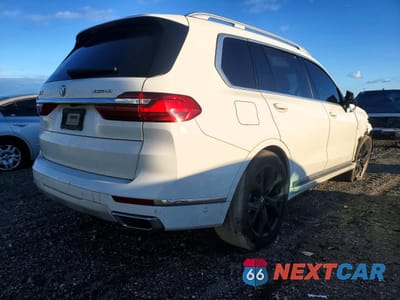 Trzecie zdjęcie samochodu z tyłu: 2021 BMW X7 XDRIVE40I VIN:5UXCW2C00M9E47112 - miniatura