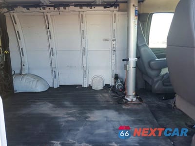 Zdjęcie 11 z 13 samochodu: 2006 CHEVROLET EXPRESS 1500 UTILITY / SERVICE VAN VIN:1GCFG15XX61103804 - miniatura