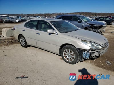 Czwarte zdjęcie samochodu z boku: 2002 LEXUS ES 300 VIN:JTHBF30G920008833 - miniatura