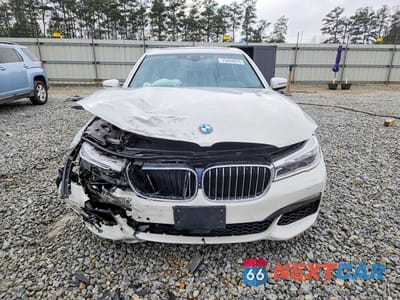 Piąte zdjęcie samochodu w środku: 2018 BMW 750 XI VIN:WBA7B0C53JG527293 - miniatura