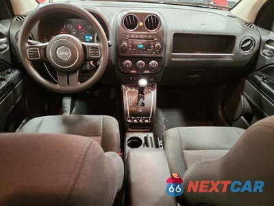 Zdjęcie 8 z 13 samochodu: 2012 JEEP COMPASS SPORT VIN:1C4NJDBB6CD572311 - miniatura