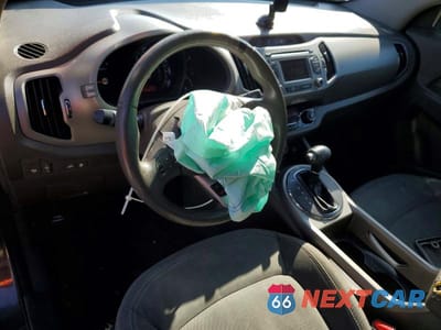 Zdjęcie 8 z 11 samochodu: 2013 KIA SPORTAGE EX VIN:KNDPC3A24D7433129 - miniatura