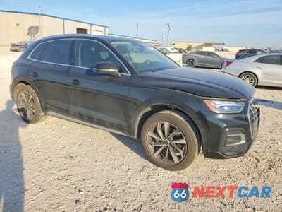 Czwarte zdjęcie samochodu z boku: 2021 AUDI Q5 PREMIUM VIN:WA1AAAFY3M2081147 - miniatura