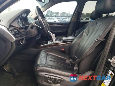 Zdjęcie 7 z 13 samochodu: 2015 BMW X5 XDRIVE35I VIN:5UXKR0C59F0K60183 - miniatura