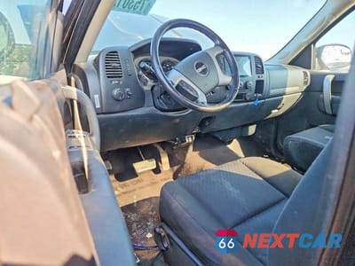 Zdjęcie 8 z 12 samochodu: 2010 GMC SIERRA K1500 SLE VIN:1GTPKVE0XAZ222721 - miniatura