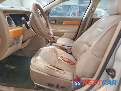 Zdjęcie 7 z 12 samochodu: 2007 LINCOLN MKZ VIN:3LNHM26T47R625544 - miniatura