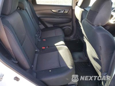 Zdjęcie 11 z 13 samochodu: 2017 NISSAN ROGUE S VIN:KNMAT2MVXHP535644 - miniatura