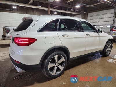Trzecie zdjęcie samochodu z tyłu: 2016 MERCEDES-BENZ GLC 300 4MATIC VIN:WDC0G4KB2GF077634 - miniatura