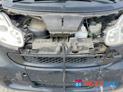 Zdjęcie 11 z 13 samochodu: 2011 SMART FORTWO PURE VIN:WMEEJ3BA9BK443122 - miniatura