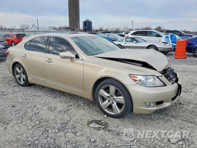 Czwarte zdjęcie samochodu z boku: 2010 LEXUS LS 460 VIN:JTHBL5EF1A5099103 - miniatura