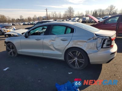 Drugie zdjęcie samochodu z przodu: 2019 VOLVO S60 T5 INSCRIPTION VIN:7JR102FL2KG016861 - miniatura