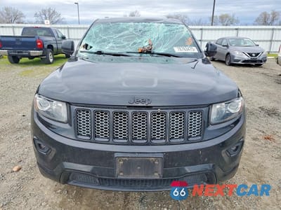 Piąte zdjęcie samochodu w środku: 2015 JEEP GRAND CHEROKEE LAREDO VIN:1C4RJFAG2FC770565 - miniatura