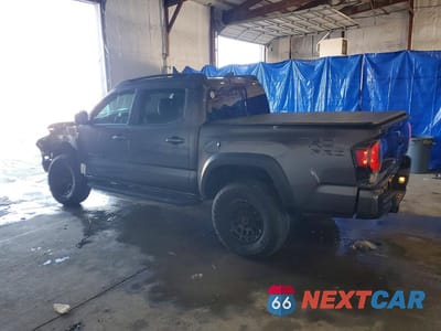 Drugie zdjęcie samochodu z przodu: 2022 TOYOTA TACOMA VIN:3TYCZ5AN7NT064880 - miniatura