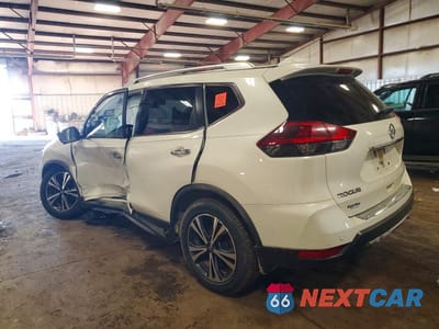 Drugie zdjęcie samochodu z przodu: 2020 NISSAN ROGUE SV VIN:JN8AT2MT5LW016907 - miniatura