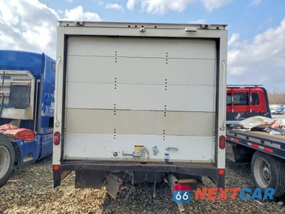 Zdjęcie 6 z 14 samochodu: 2022 CHEVROLET EXPRESS G3500 DELIVERY TRUCK VIN:1GB3GSC78N1257166 - miniatura