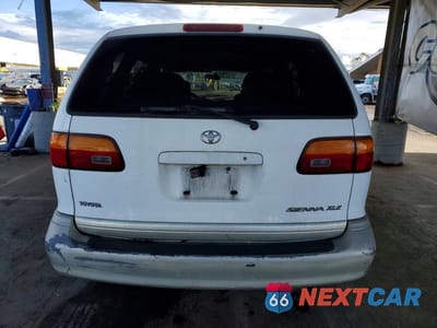 Zdjęcie 6 z 13 samochodu: 2000 TOYOTA SIENNA VIN:4T3ZF13C8YU237098 - miniatura