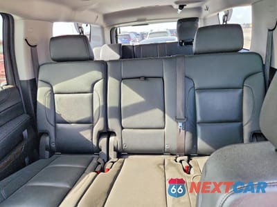 Zdjęcie 10 z 13 samochodu: 2019 CHEVROLET SUBURBAN C1500 LT VIN:1GNSCHKC7KR150439 - miniatura