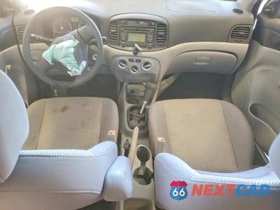 Zdjęcie 8 z 12 samochodu: 2010 HYUNDAI ACCENT GLS VIN:KMHCN4AC6AU460302 - miniatura