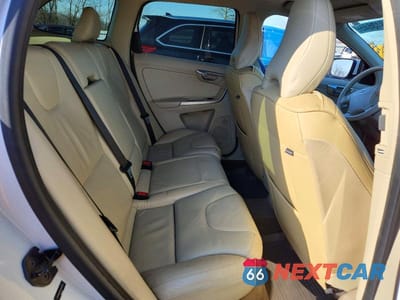Zdjęcie 11 z 13 samochodu: 2010 VOLVO XC60 T6 VIN:YV4992DZ6A2062670 - miniatura