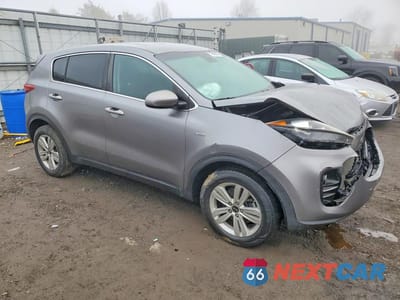 Czwarte zdjęcie samochodu z boku: 2017 KIA SPORTAGE LX VIN:KNDPMCAC9H7117172 - miniatura