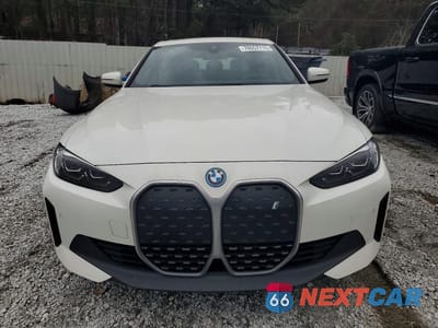 Piąte zdjęcie samochodu w środku: 2024 BMW I4 EDRIVE 35 VIN:WBY43AW02RFT41933 - miniatura