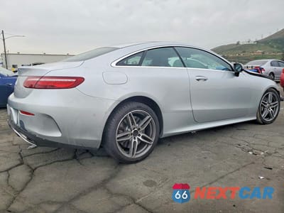 Trzecie zdjęcie samochodu z tyłu: 2020 MERCEDES-BENZ E 450 VIN:WDD1J6HBXLF120714 - miniatura