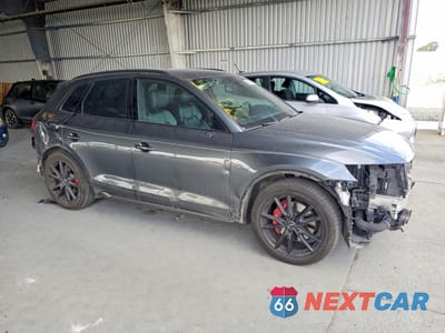 Czwarte zdjęcie samochodu z boku: 2021 AUDI SQ5 PRESTIGE VIN:WA1C4AFY6M2046117 - miniatura