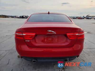 Zdjęcie 6 z 12 samochodu: 2018 JAGUAR XE PRESTIGE 2WD 25T 4C 4D SEDAN VIN:SAJAE4FX6JCP34869 - miniatura