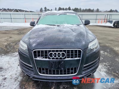 Piąte zdjęcie samochodu w środku: 2015 AUDI Q7 PREMIUM PLUS VIN:WA1LGAFE6FD027118 - miniatura