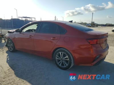Drugie zdjęcie samochodu z przodu: 2023 KIA FORTE LXS VIN:3KPF24AD6PE581051 - miniatura